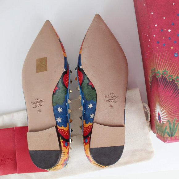 NEW Valentino Garavani Rockstud Leather Flats-Chic Luxury Style | Office - Party - Picture 14 of 16